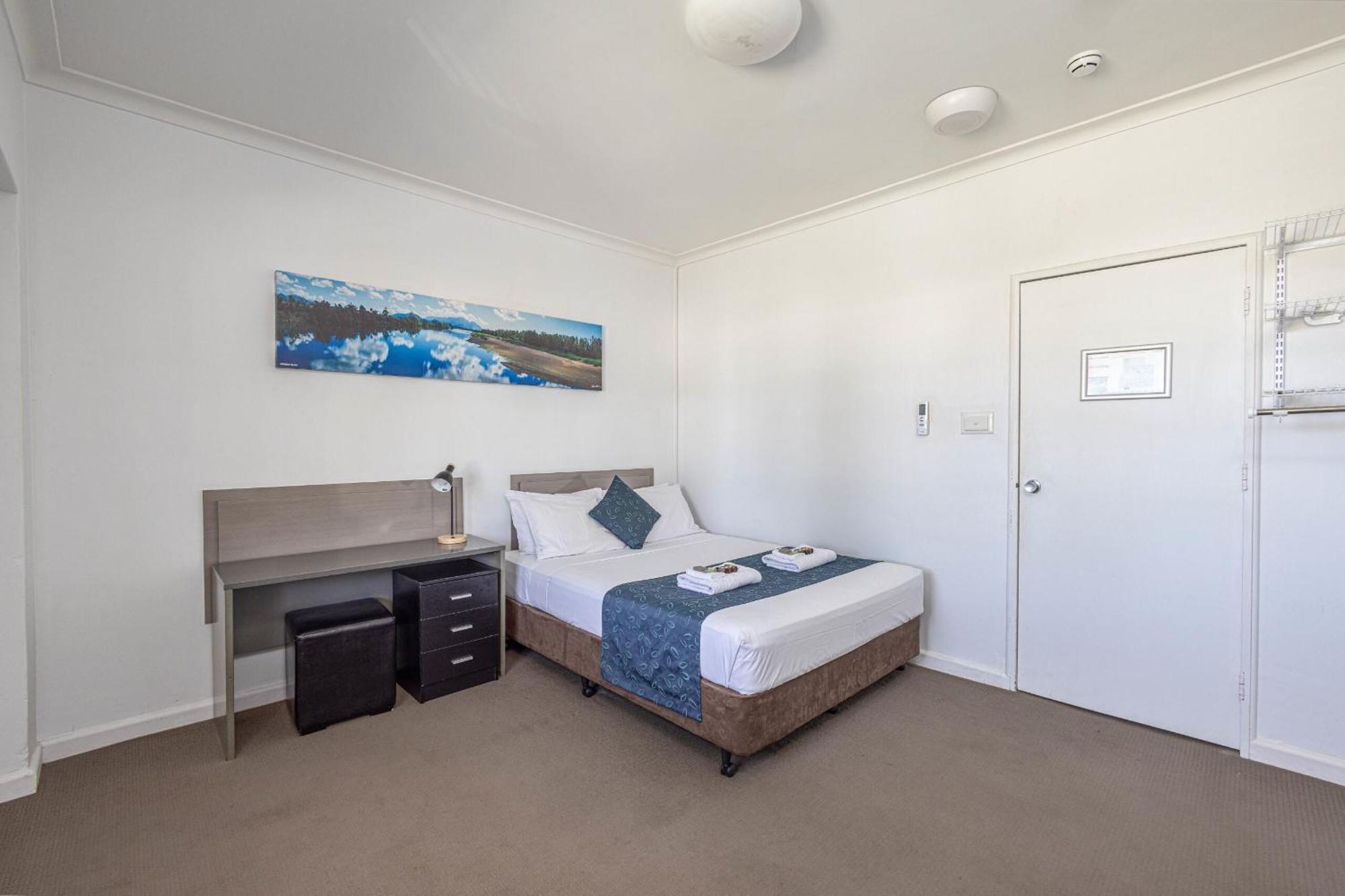 Lees Hotel Ingham Exterior foto